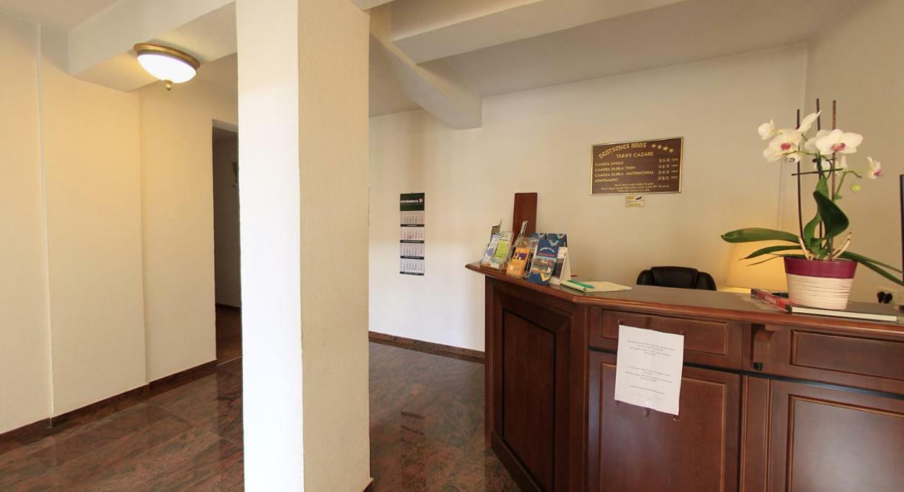 Pension Deutsches Haus Брашов Экстерьер фото